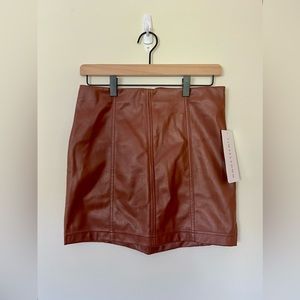 !!NWT!! Faux Leather Brown Skirt w/ Zipper